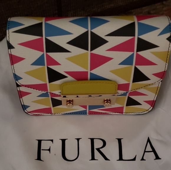 Furla Crossbody Julia Bag - Picture 3 of 9